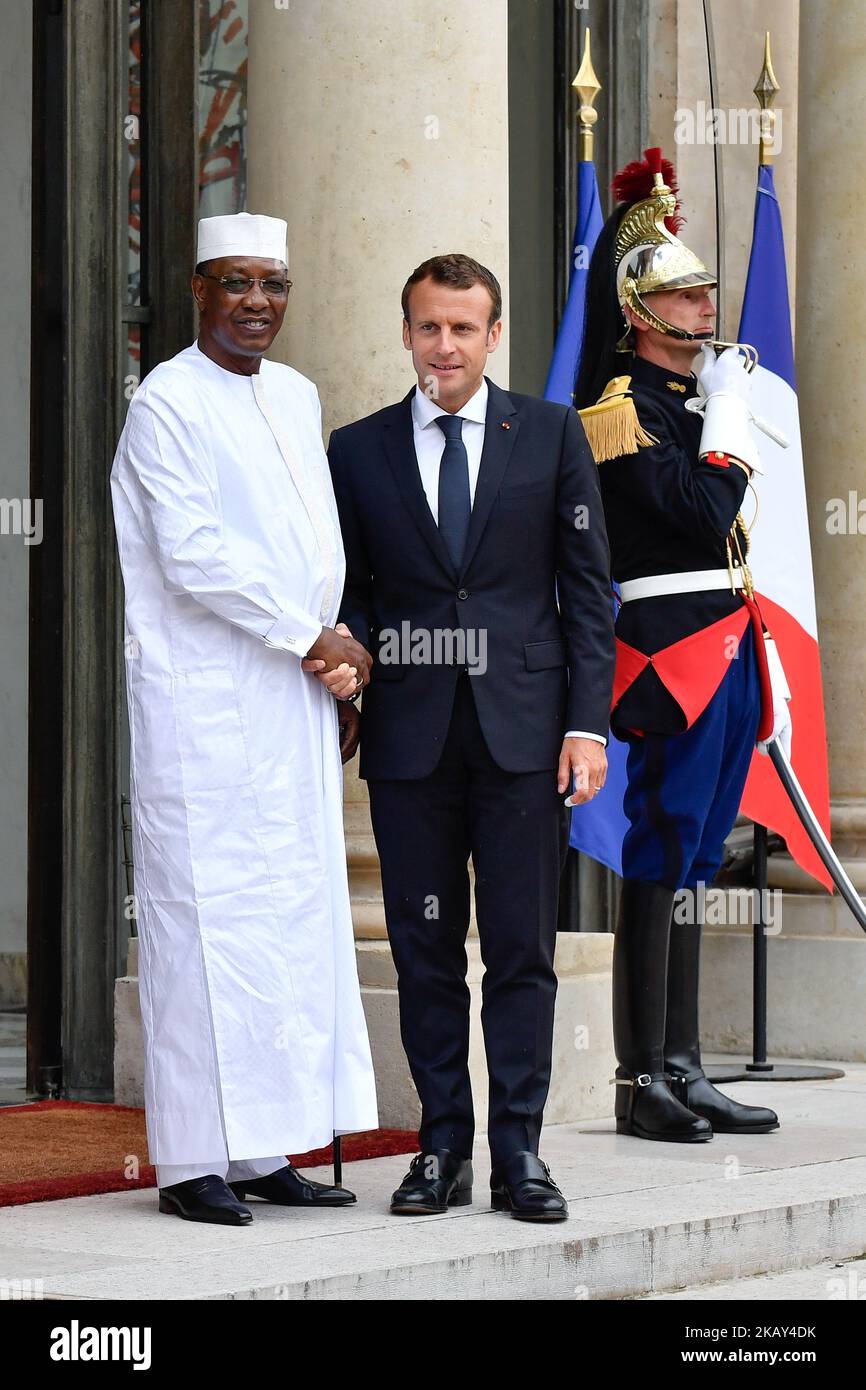 Il Presidente della Repubblica francese, Emmanuel Macron ha accolto con favore la sua ecc. Il sig. Idriss DEBY ITNO, presidente della Repubblica del Ciad, per la conferenza internazionale sulla Libia, per la conferenza internazionale sulla Libia, al Palazzo dell'Eliseo, si è riunito attorno ai leader libici, a più di 20 paesi e a 4 organizzazioni internazionali per stabilire una tabella di marcia comune, martedì, 29 maggio 2018.(Foto di Julien Mattia/NurPhoto) Foto Stock