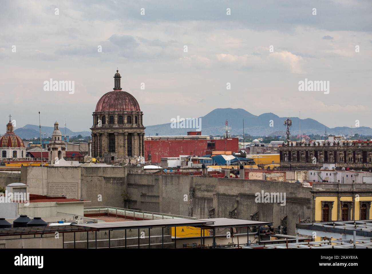 Splendida vista aerea dal Centro Cultural de Espana a Zocalo e altri edifici in posizione centrale a Ciudad de Mexico. Foto Stock