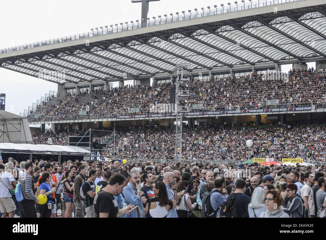 "Pearl Jam live at Stadio Euganeo" Concerto dei Pearl Jam a Padova presso lo Stadio Euganeo. Padova 24 giugno 2018. Nella foto Eddie Vedder (Foto di Roberto Silvino/NurPhoto) Foto Stock