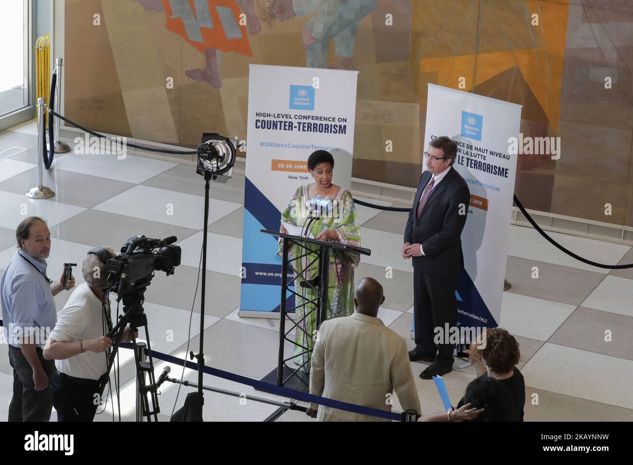 Nazioni Unite, New York, USA, giugno 29 2018 - Phumzile Mlambo-Ngcuka, Direttore Esecutivo delle Donne delle Nazioni Unite, insieme ad Alexander Avanessov, Consigliere speciale per la prevenzione dell'estremismo violento Stampa sulla Conferenza antiterrorismo delle Nazioni Unite in corso oggi presso la sede delle Nazioni Unite a New York City. Foto: Luiz Rampelotto/EuropaNewswire (Foto di Luiz Rampelotto/NurPhoto) Foto Stock
