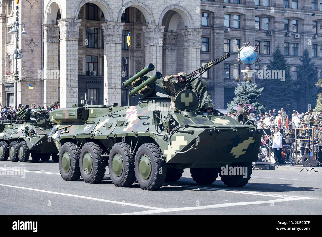 Military Machinery pass durante una parata militare che segna la Giornata dell'Indipendenza dell'Ucraina a Kyiv, Ucraina 24 agosto 2018 (Foto di Maxym Marusenko/NurPhoto) Foto Stock