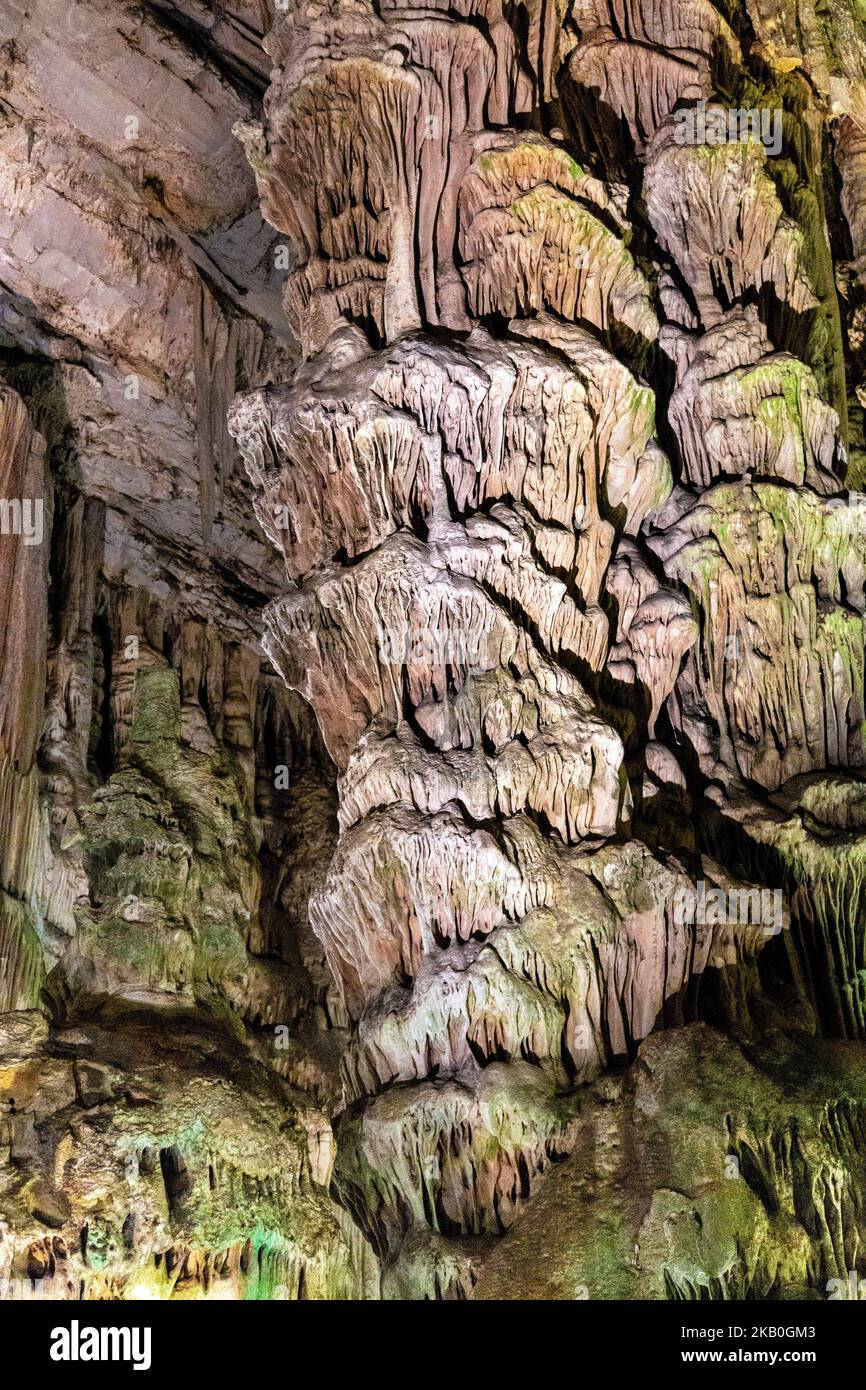 Interno Caverna di San Michele alla Rocca di Gibilterra, Upper Rock Nature Reserve, Gibilterra Foto Stock