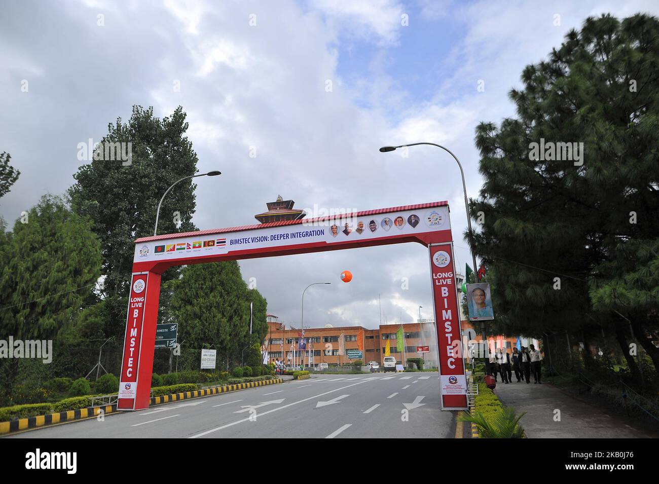 L'aeroporto internazionale di Tribhuwan è decorato per BIMSTEC 2018 a Kathmandu, Nepal il mercoledì 29 agosto 2018. Iniziativa del Golfo del Bengala per la cooperazione tecnica ed economica multisectorale (BIMSTEC) i capi delle nazioni membri arrivano in Nepal per il vertice del BIMSTEC il 30-31 agosto 2018. (Foto di Narayan Maharjan/NurPhoto) Foto Stock