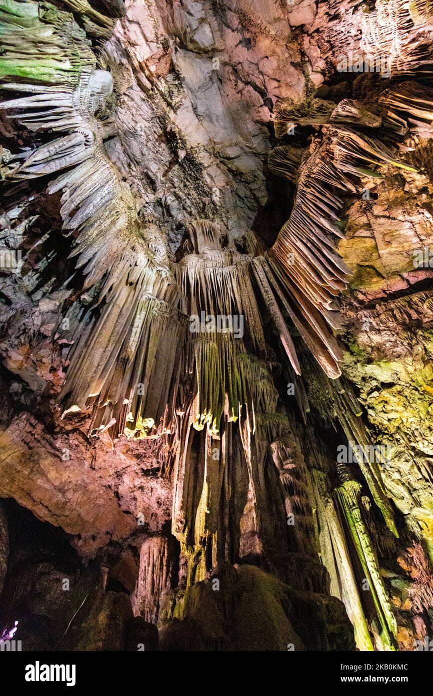 Interno Caverna di San Michele alla Rocca di Gibilterra, Upper Rock Nature Reserve, Gibilterra Foto Stock