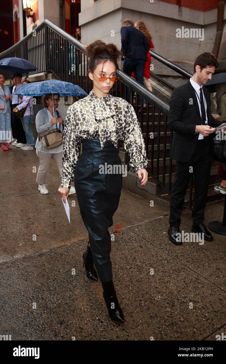 Celebrità/fashionista alla New York Fashion Week, Michael Kors Backstage (Foto di Oleg Chebotarev/NurPhoto) Foto Stock