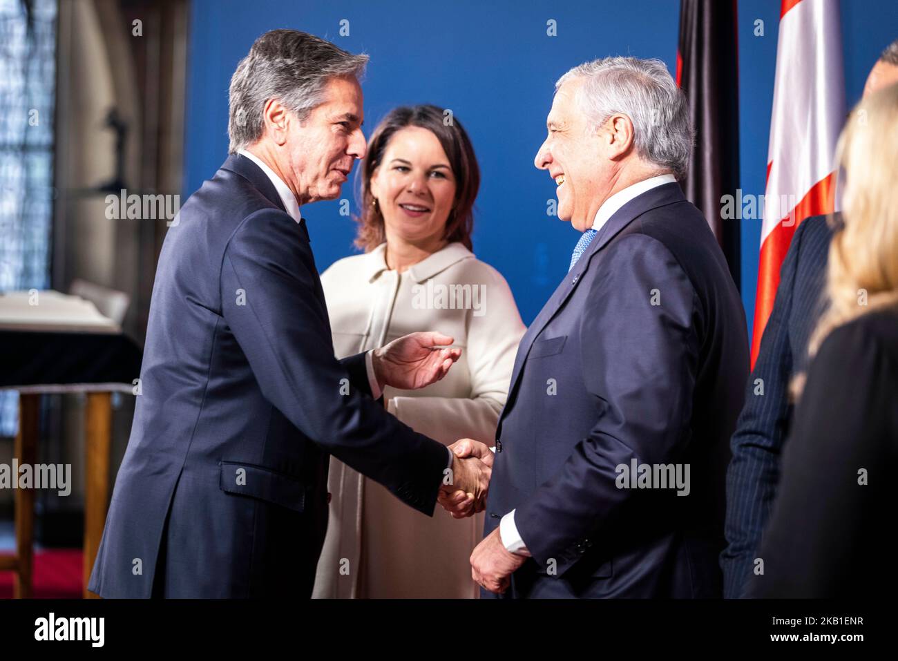 Anthony Blinken, Segretario di Stato degli Stati Uniti, dà il benvenuto a Antonio Tajani, Ministro degli Esteri italiano, nella foto del G7° incontro dei Ministri degli Esteri a Muenster, il 3 novembre 2022. Foto Stock