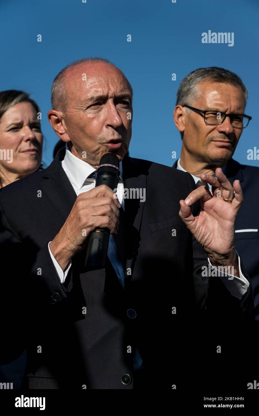 Il Ministro degli interni Gérard Collomb pone le fondamenta della futura stazione di polizia a Bourgoin Jallieu, Francia, il 28 settembre 2018. (Foto di Nicolas Liponne/NurPhoto) Foto Stock