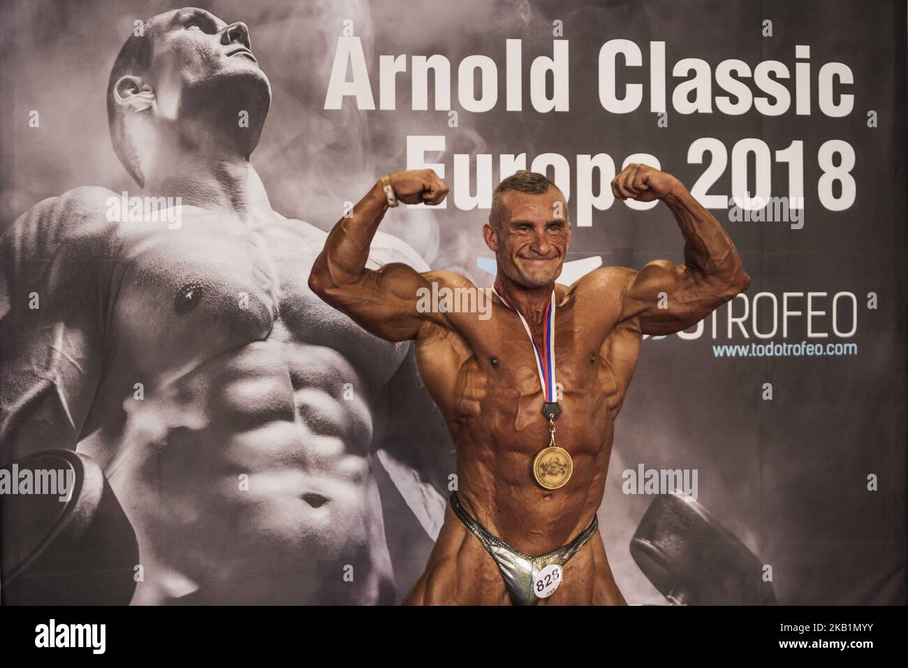 L'atleta di bodybuilding si pone nel concorso multisport 'Arnold Classic Europe' 2018 di Barcellona. (Foto di Celestino Arce/NurPhoto) Foto Stock