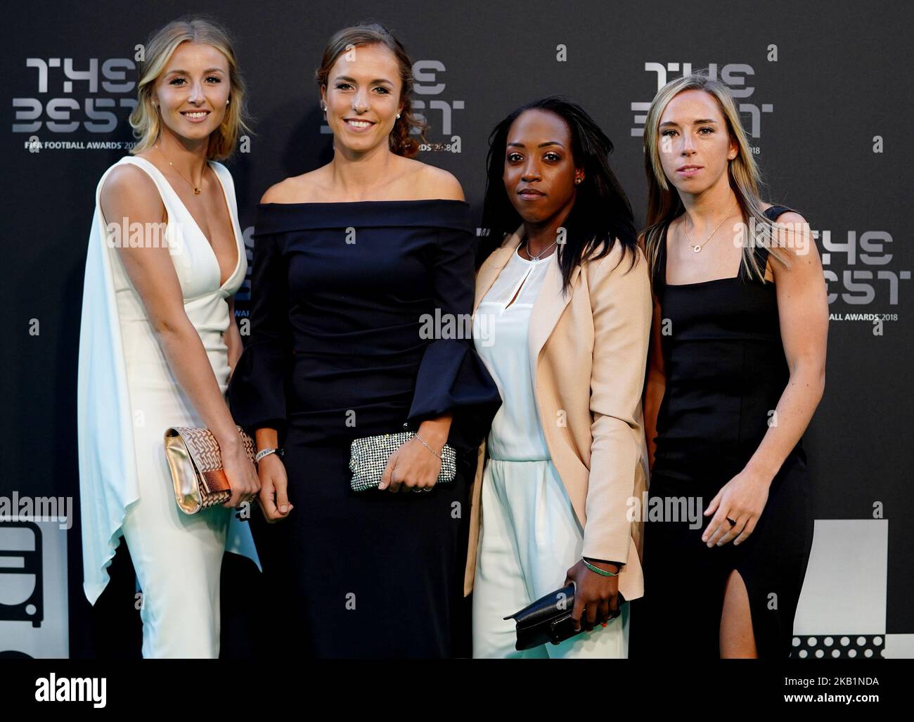 L-R Leah Williamson, Lia Waelti, Danielle carter e Jordan Nobbs calciatori che giocano per l'Arsenal durante i migliori FIFA Football Awards alla Royal Festival Hall il 24 settembre 2018 a Londra, Inghilterra. (Foto di Action Foto Sport/NurPhoto) Foto Stock