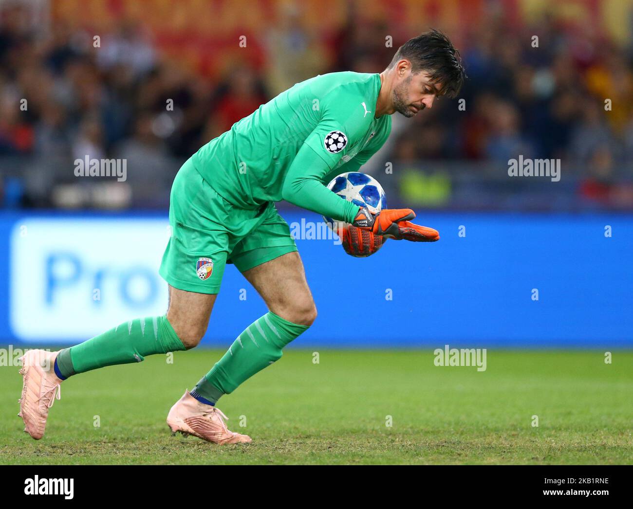 AS Roma / Viktoria Plzen : UEFA Champions League Group G Matus Kozacik di Viktoria Plzen allo Stadio Olimpico di Roma, Italia, il 2 ottobre 2018. (Foto di Matteo Ciambelli/NurPhoto) Foto Stock