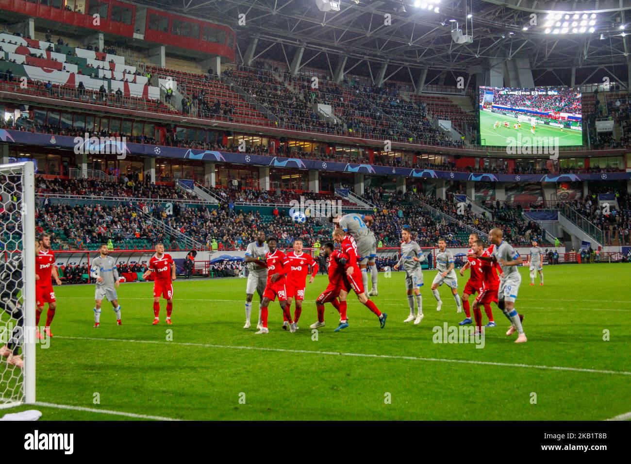 Il Weston McKennie di Schalke segna un gol durante la partita di gruppo D della UEFA Champions League tra il FC Lokomotiv Moscow e il FC Schalke 04 allo stadio Lokomotiv il 3 ottobre 2018 a Mosca, Russia. (Foto di Alex Cavendish/NurPhoto) Foto Stock