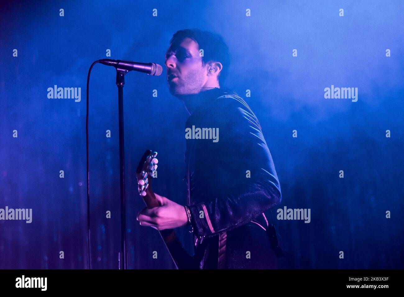 Il musicista e cantautore britannico Miles Kane suona dal vivo alla O2 Academy Brixton di Londra il 6 dicembre 2018. (Foto di Alberto Pezzali/NurPhoto) Foto Stock