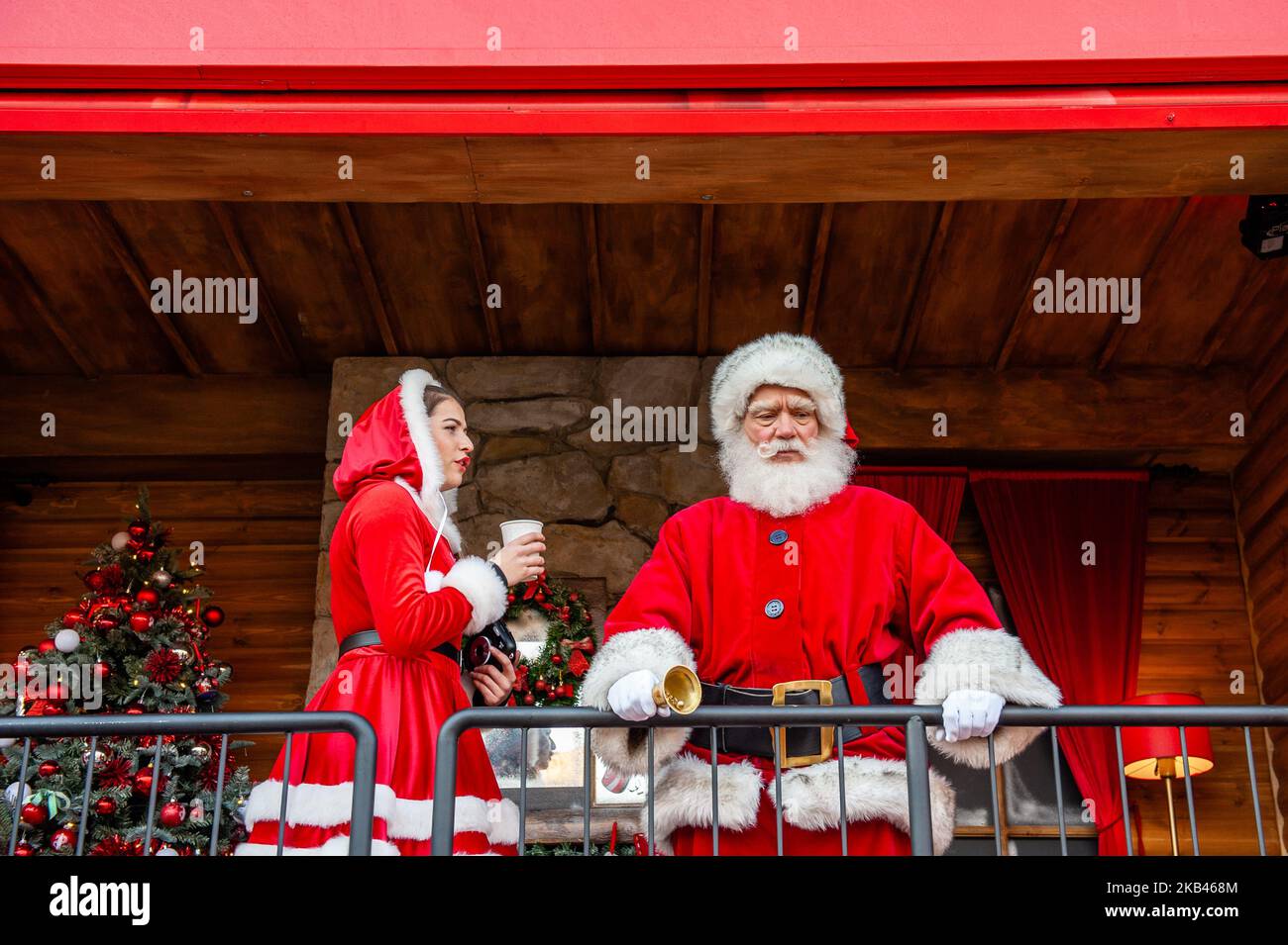 Il 18th dicembre, a Nijmegen, Paesi Bassi. Ora al suo ottavo anno, il Christmas Truck Tour di Coca-Cola ha deliziato migliaia di visitatori in tutto il paese, con molti altri visitatori che si prevede vivano la magia nel 2018. Quest'anno, oltre a celebrare la magia che il Coca-Cola Truck Tour porta a Natale, ogni fermata del Truck Tour incoraggerà i consumatori a riciclare le loro lattine, In linea con l’impegno globale di Coca-Cola senza sprechi a raccogliere e riciclare una bottiglia o una lattina per ciascuna di esse venduta entro il 2030. Spesso ha detto di segnare l'inizio ufficiale di Natale, e una caratteristica regolare di Foto Stock