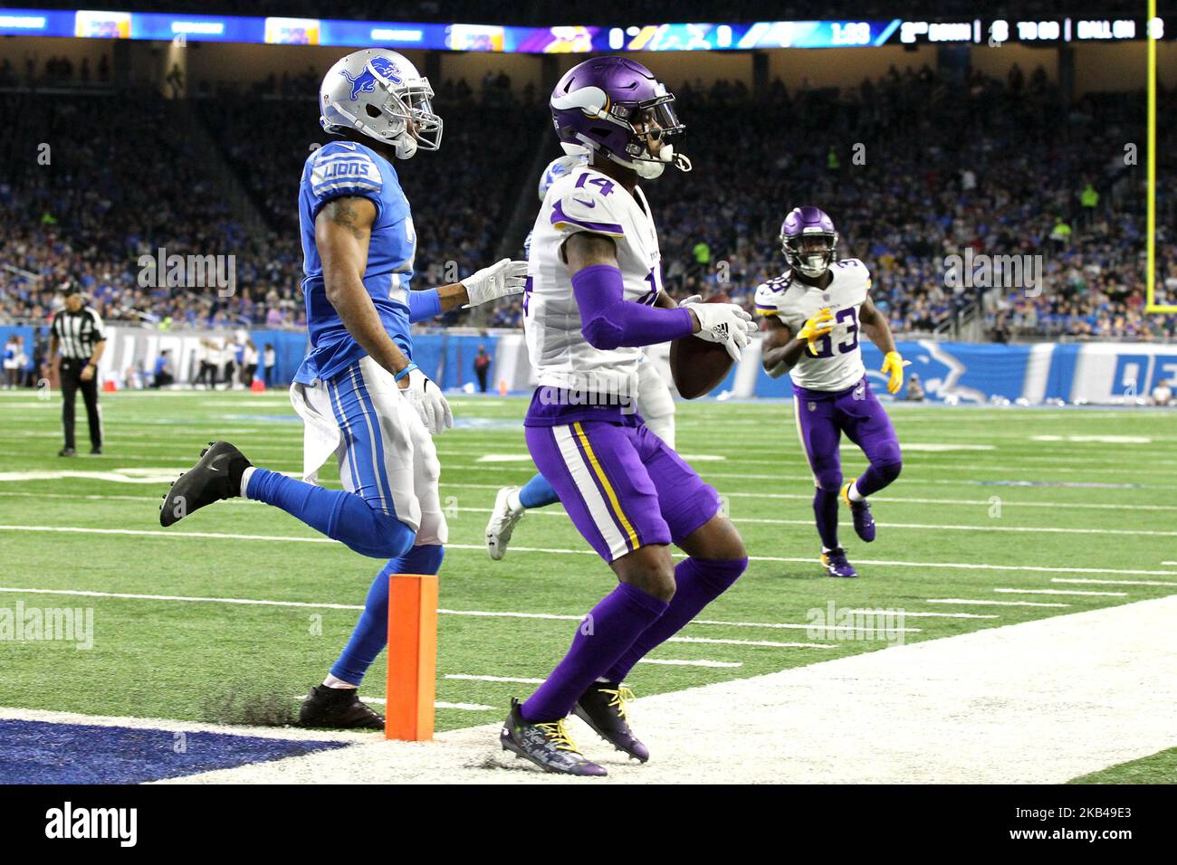Il ricevitore del Minnesota Vikings Stecon Diggs (14) segna un touchdown durante la prima metà di una partita di football NFL contro i Detroit Lions a Detroit, Michigan USA, domenica 23 dicembre 2018. (Foto di Jorge Lemus/NurPhoto) Foto Stock