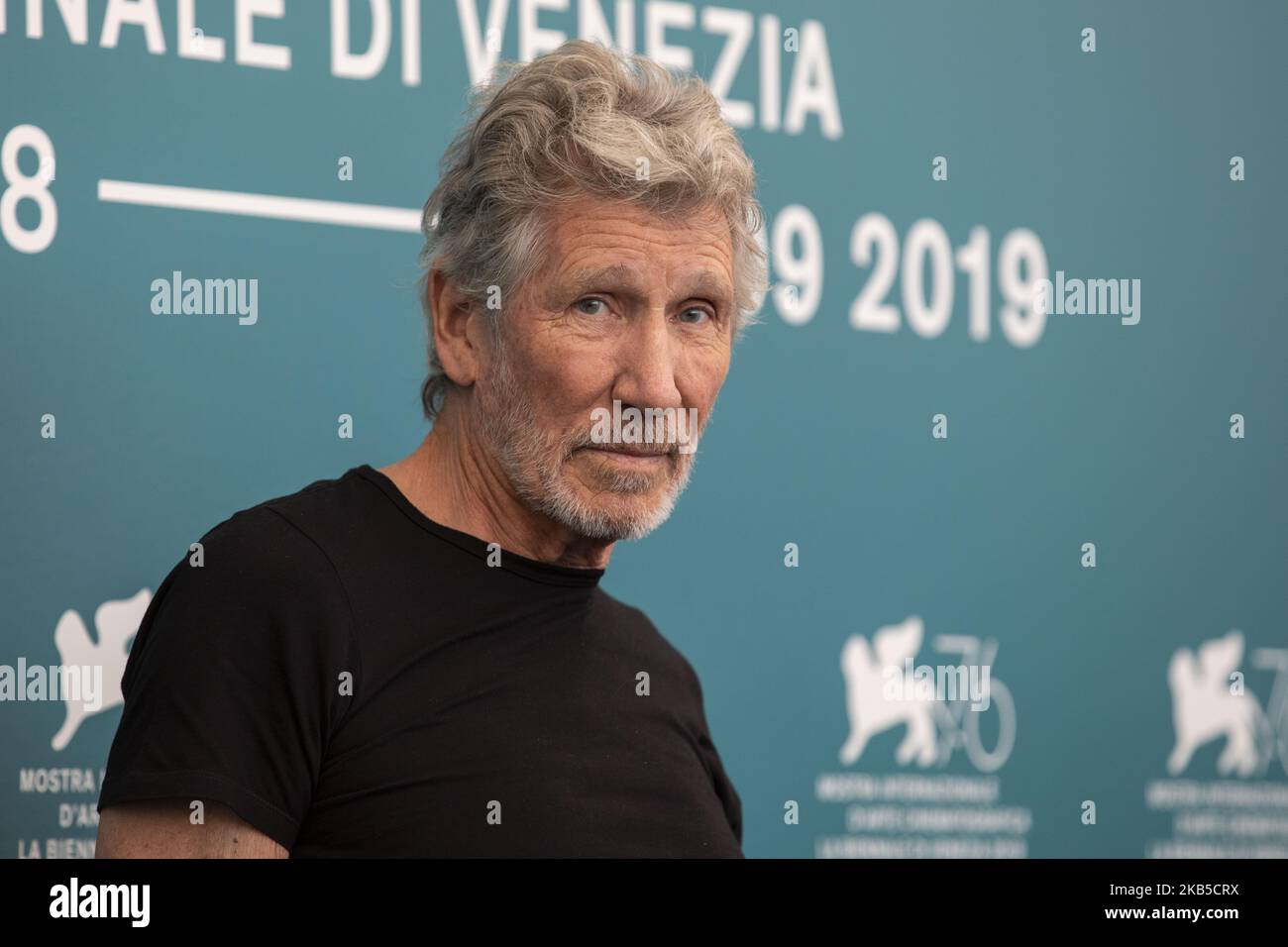 Roger Waters partecipa alla Photocall ''Roger Waters us + loro'' durante il 76th° Festival del Cinema di Venezia, il 06 settembre 2019 a Venezia. (Foto di Filippo Ciappi/NurPhoto) Foto Stock