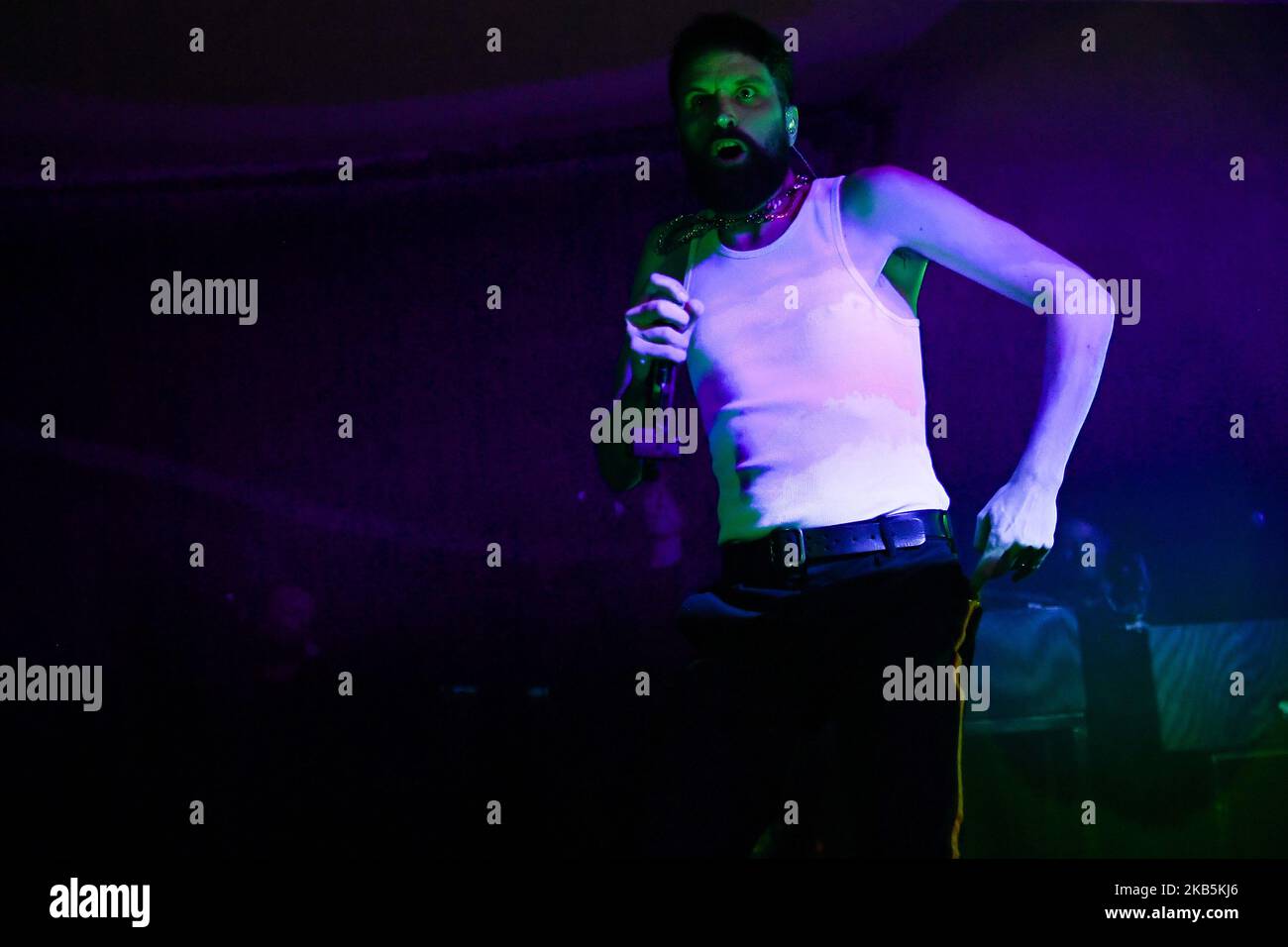 Cantanti e chitarrista britannico The S.L.P. (Vero nome Sergio Pizzorno) suona dal vivo alla Earth Hackney di Londra, il 9 settembre 2019. La S.L.P. è il progetto solista del chitarrista e compositore Kasabian Sergio Pizzorno. (Foto di Alberto Pezzali/NurPhoto) Foto Stock