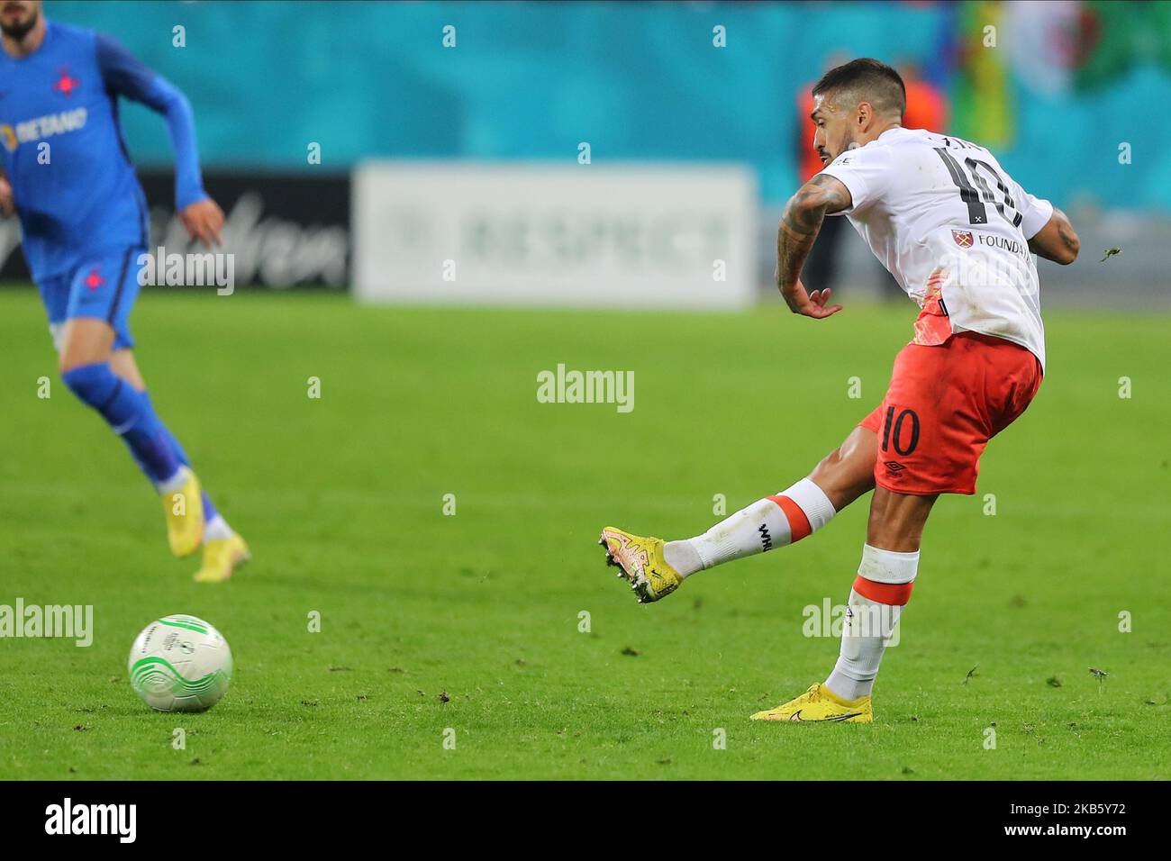 Manuel Lanzini durante la partita della UEFA Europa Conference League FCSB vs Ham United all'Arena Națională, Bucarest, Romania. 3rd Nov 2022. (Foto di Stefan Constantin/News Images) Credit: News Images LTD/Alamy Live News Foto Stock