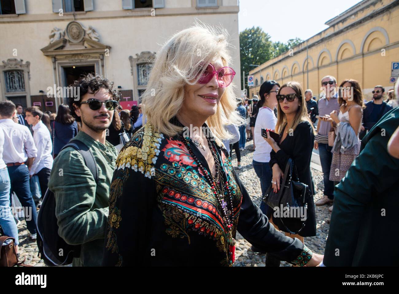 Amanda Lear visto fuori dal Salone Etro durante la Fashion Week di Milano Primavera/Estate 2020 il 20 settembre 2019 a Milano. (Foto di Mairo Cinquetti/NurPhoto) Foto Stock