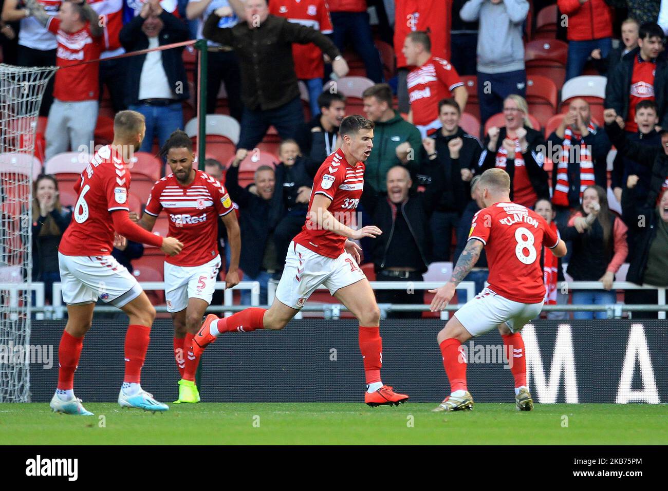 Paddy McNair di Middlesbrough festeggia dopo aver segnato il loro unico gol durante la partita del campionato Sky Bet tra Middlesbrough e Sheffield Mercoledì al Riverside Stadium, Middlesbrough, sabato 28th settembre 2019. (Foto di Mark Fletcher/MI News/NurPhoto) Foto Stock