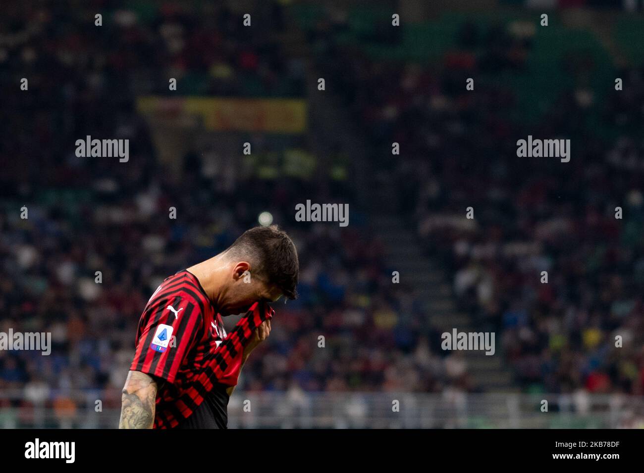 Calcio italiano serie ac milan inter milan stadio giuseppe meazza immagini  e fotografie stock ad alta risoluzione - Alamy