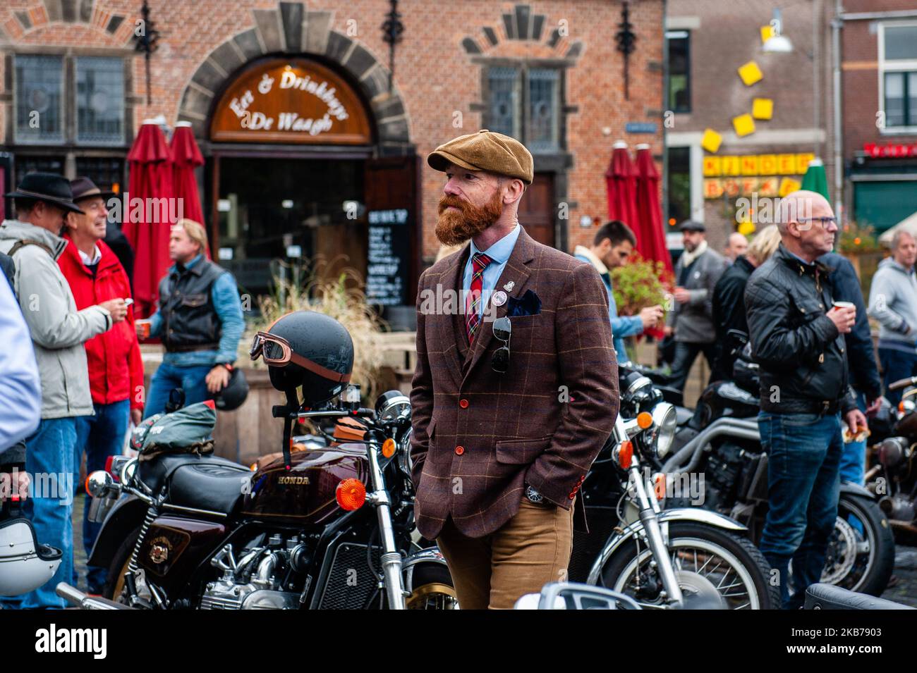 L'Esigne Gentleman's Ride si è tenuta a Nijmegen, Olanda, il 29 settembre 2019. L'illustre Gentleman's Ride unisce motociclisti in stile classico e vintage in tutto il mondo per raccogliere fondi e consapevolezza per la ricerca sul cancro alla prostata e la salute mentale degli uomini. (Foto di Romy Arroyo Fernandez/NurPhoto) Foto Stock