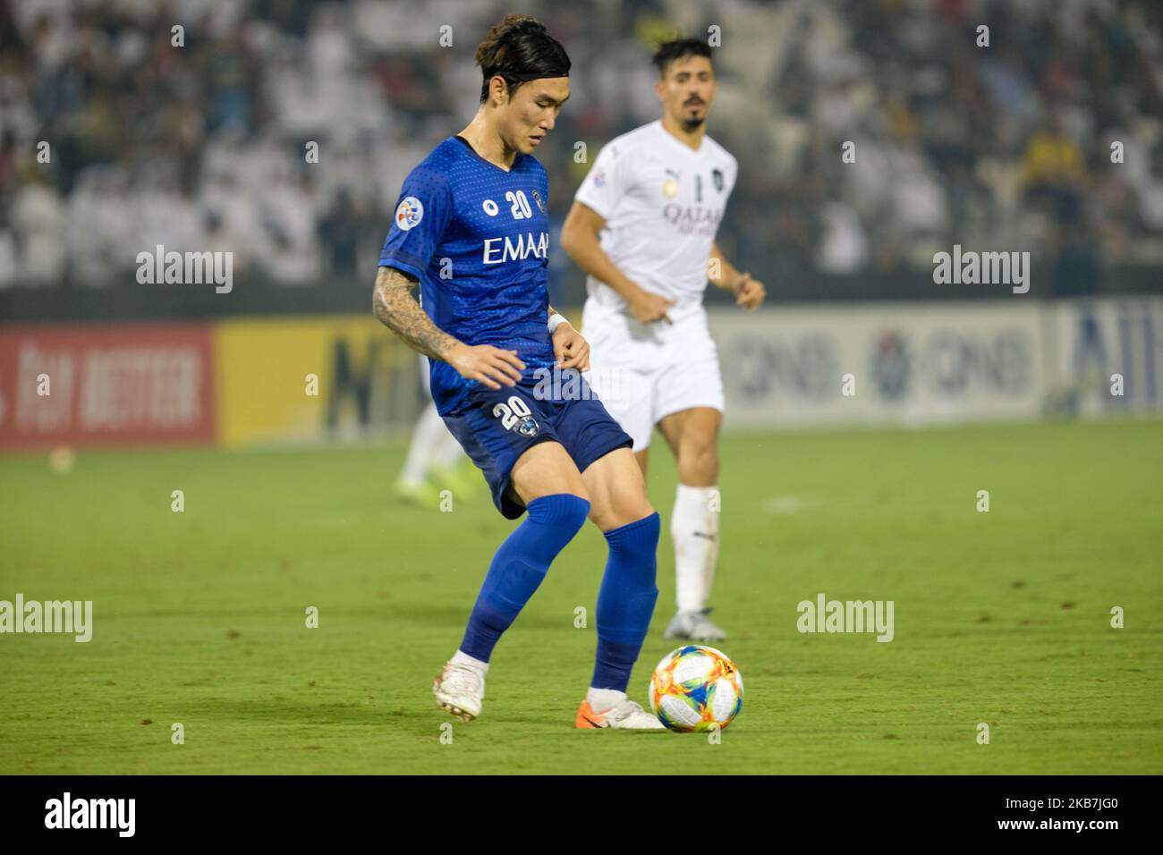 Jang Hyun-Soo in palla durante la prima tappa della semifinale della AFC Champions League tra al Sadd e al-Hilal allo stadio di Jassim Bin Hamad il 1st ottobre 2019, Doha, Qatar. (Foto di Simon Holmes/NurPhoto) Foto Stock