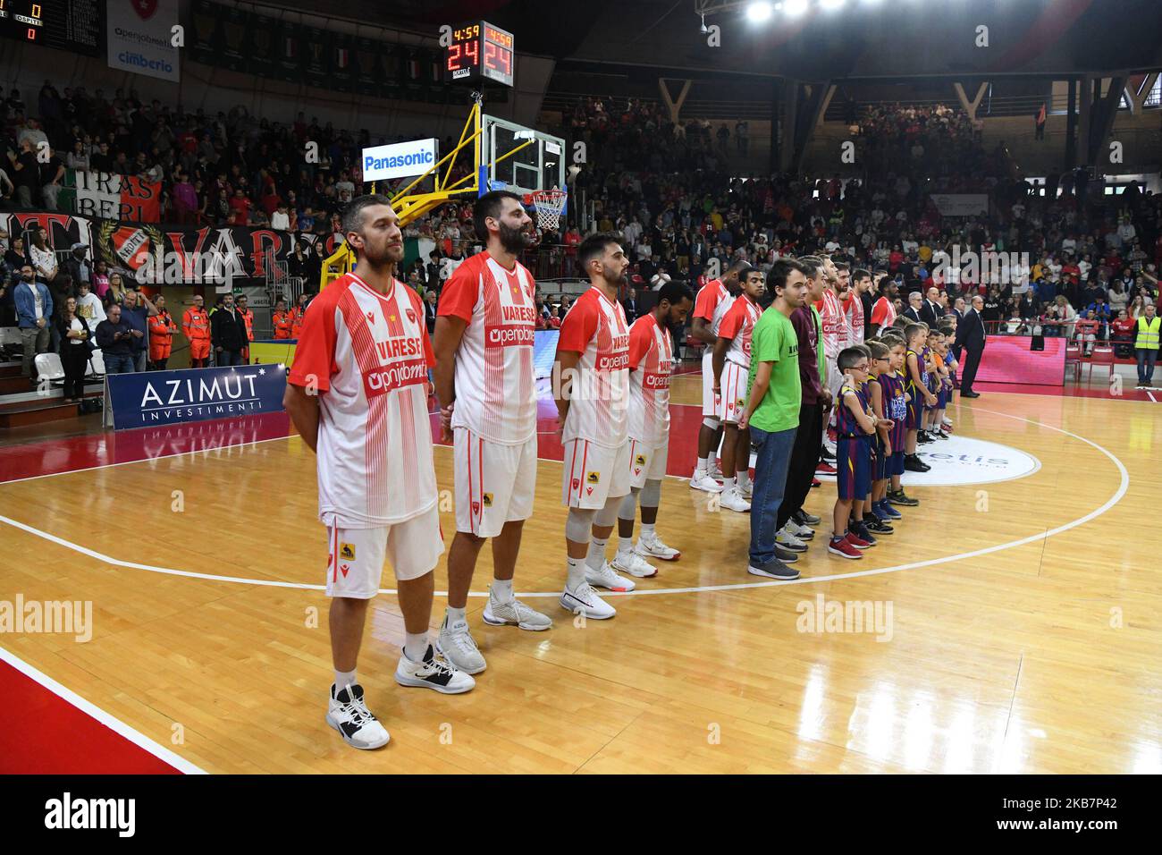 Carrello Varese in azione durante l'Italia Lega Basket della Serie A , Openjobmetis Varese - Fortitudo Bologna il 6 ottobre 2019 a Varese Palasport Enerxenia Arena (Foto di Fabio Averna/NurPhoto) Foto Stock