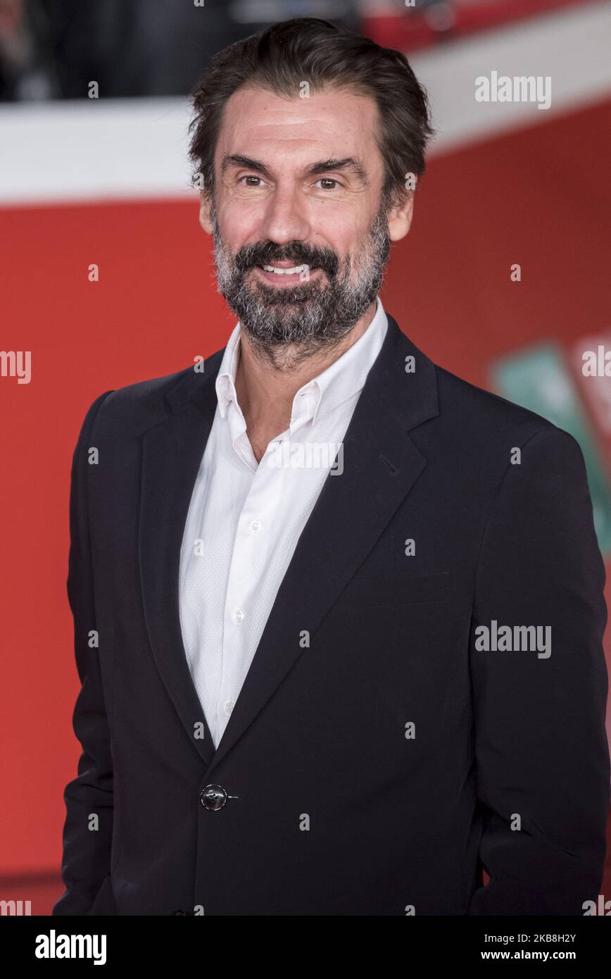 Fabrizio Gifuni partecipa al tappeto rosso "Motherless Brooklyn" durante il 14th° Festival del Cinema di Roma, il 17 ottobre 2019 a Roma. (Foto di massimo Valicchia/NurPhoto) Foto Stock