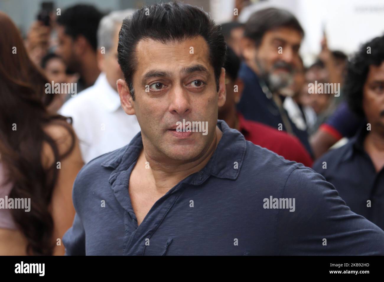 L'attore indiano Salman Khan arriva per un trailer del prossimo film di Bollywood 'Dabangg 3' a Mumbai, in India, il 23 ottobre 2019. (Foto di Himanshu Bhatt/NurPhoto) Foto Stock