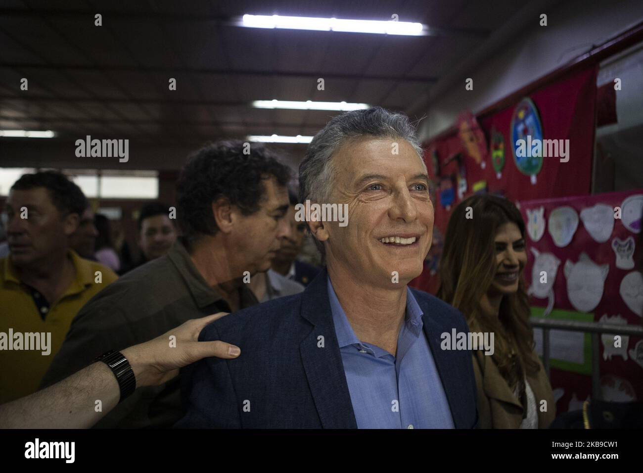 Il candidato presidenziale Mauricio Macri del partito 'Juntos por el Cambio' lascia la scuola dove ha votato durante le elezioni presidenziali in Argentina il 27 ottobre 2019 a Buenos Aires, Argentina. (Foto di MatÃ­as Baglietto/NurPhoto) Foto Stock