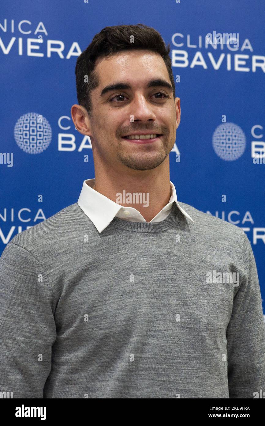 Javier Fernandez, pattinatore d'arte spagnolo sette volte campione europeo, due volte campione del mondo e medaglia di bronzo olimpica, durante un atto presso la clinica di Baviera a Madrid, Spagna, nel 29 ottobre 2019. (Foto di Oscar Gonzalez/NurPhoto) Foto Stock