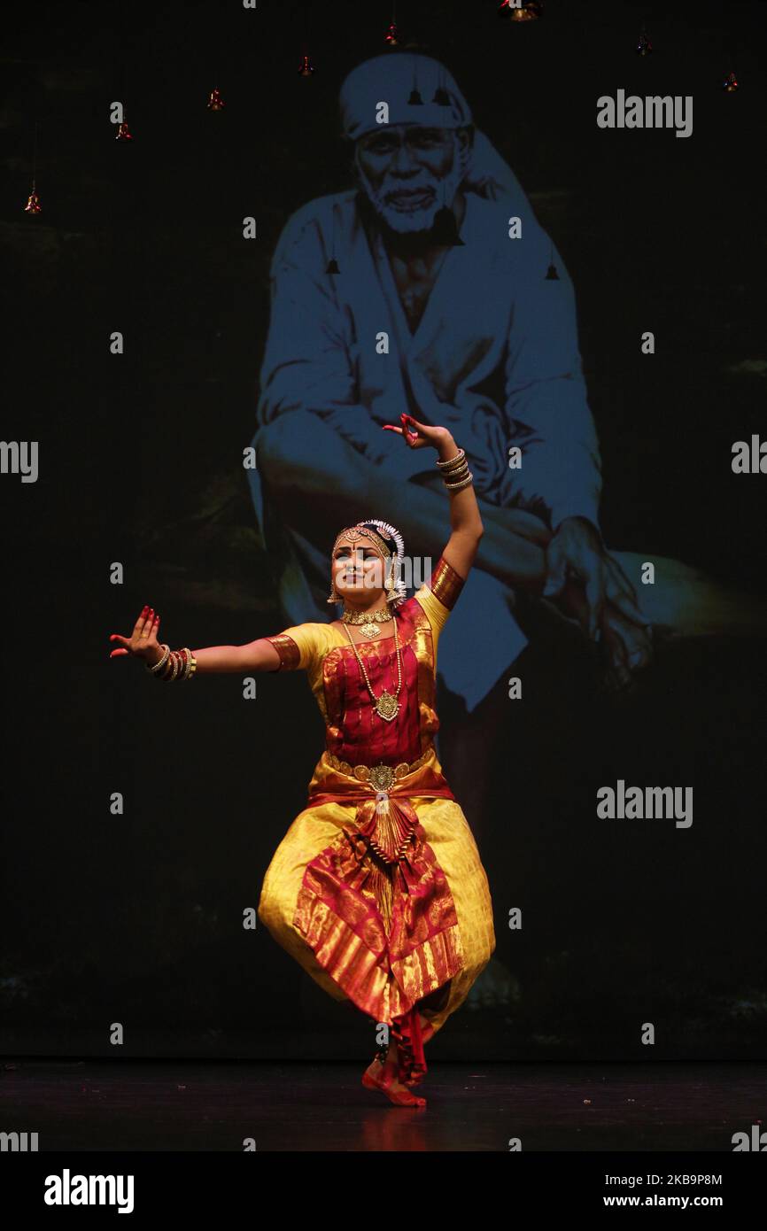 Il ballerino Tamil Bharatnatyam suona un ballo espressivo il 21 settembre 2019 a Scarborough, Ontario, Canada. (Foto di Creative Touch Imaging Ltd./NurPhoto) Foto Stock