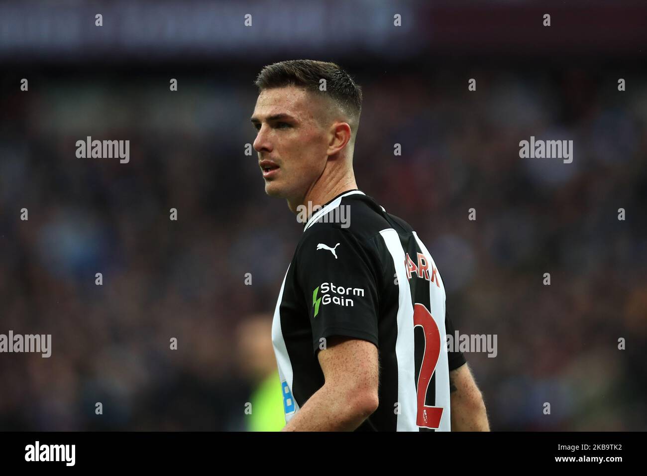 La Ciaran Clark di Newcastle durante la partita della Premier League tra West Ham United e Newcastle United al Boleyn Ground, Londra, sabato 2nd novembre 2019. (Foto di Leila Coker/ MI News/NurPhoto) Foto Stock