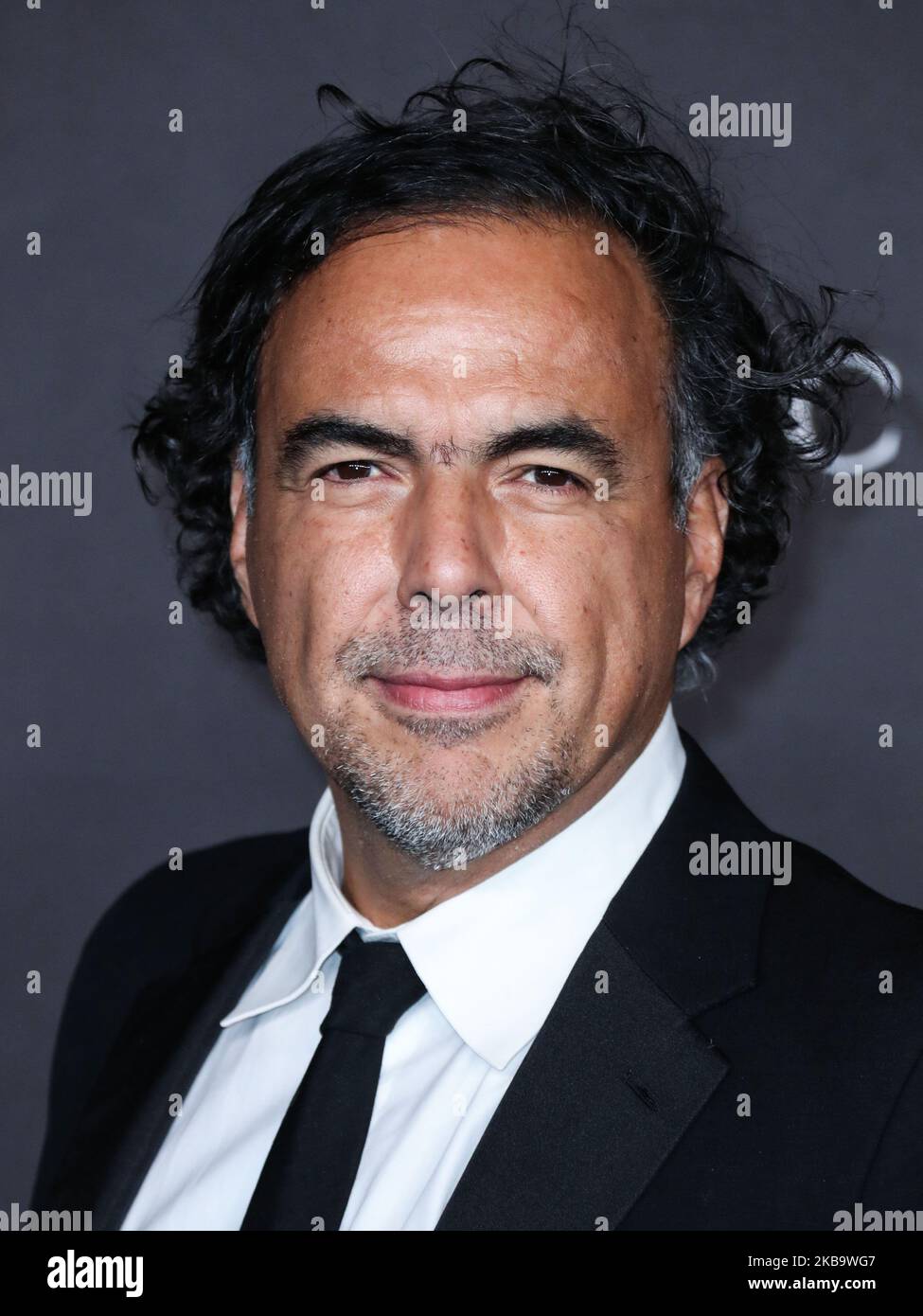 LOS ANGELES, CALIFORNIA, USA - 02 NOVEMBRE: Il regista Alejandro Gonzalez Inarritu arriva al LACMA Art + Film Gala 2019 che si tiene al Los Angeles County Museum of Art il 2 novembre 2019 a Los Angeles, California, Stati Uniti. (Foto di Xavier Collin/Image Press Agency/NurPhoto) Foto Stock