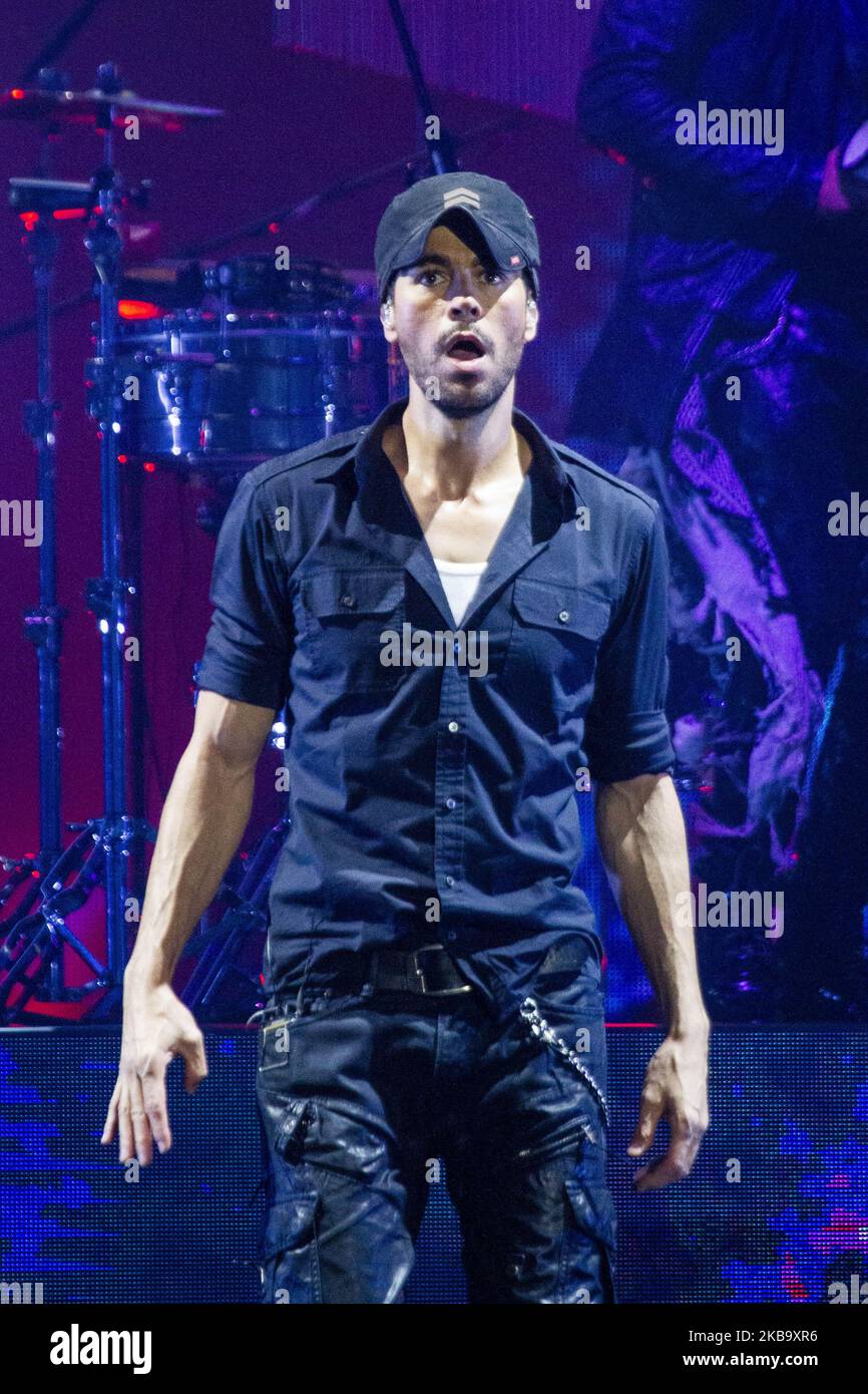 La cantante e cantautrice spagnola Enrique Iglesias suona dal vivo al Mediolanum Forum il 2nd novembre 2019 ad Assago Milano. (Foto di Roberto Finizio/NurPhoto) Foto Stock