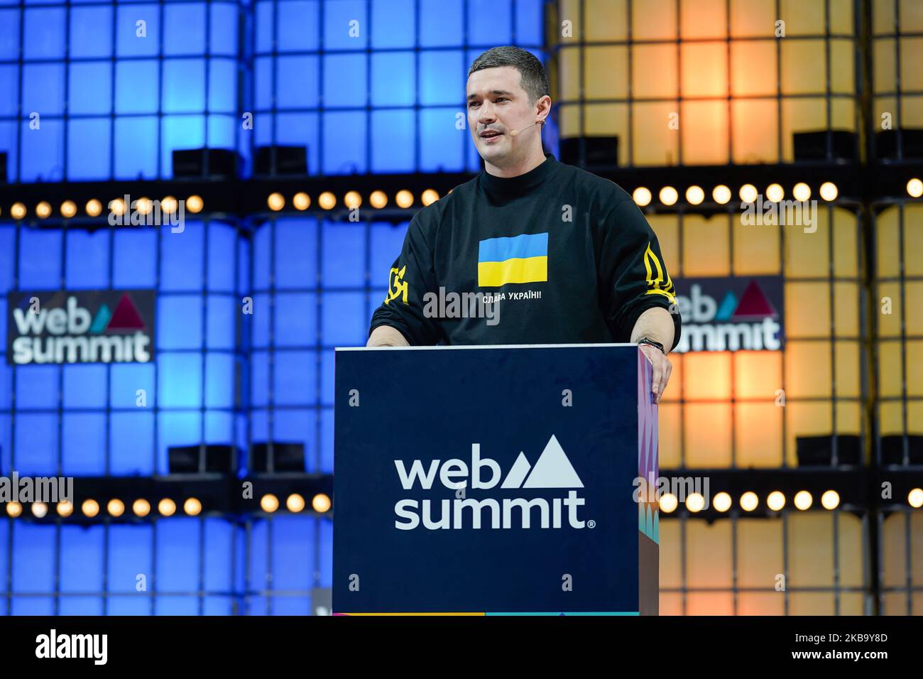 Lisbona, Portogallo. 03rd Nov 2022. Mykhailo Fedorov, Vice primo Ministro e Ministro della trasformazione digitale presso il Governo ucraino, si rivolge al pubblico il terzo giorno del Web Summit 2022 a Lisbona. (Foto di Bruno de Carvalho/SOPA Images/Sipa USA) Credit: Sipa USA/Alamy Live News Foto Stock