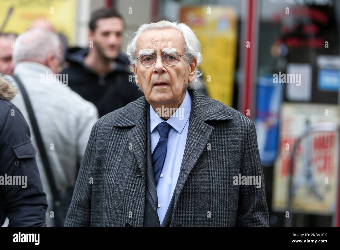 Il giornalista francese e presidente della giuria del Prix Goncourt Bernard Pivot arriva al ristorante Drouant di Parigi prima dell'annuncio del vincitore del premio letterario francese, il Prix Goncourt, il 4 novembre 2019. (Foto di Michel Stoupak/NurPhoto) Foto Stock