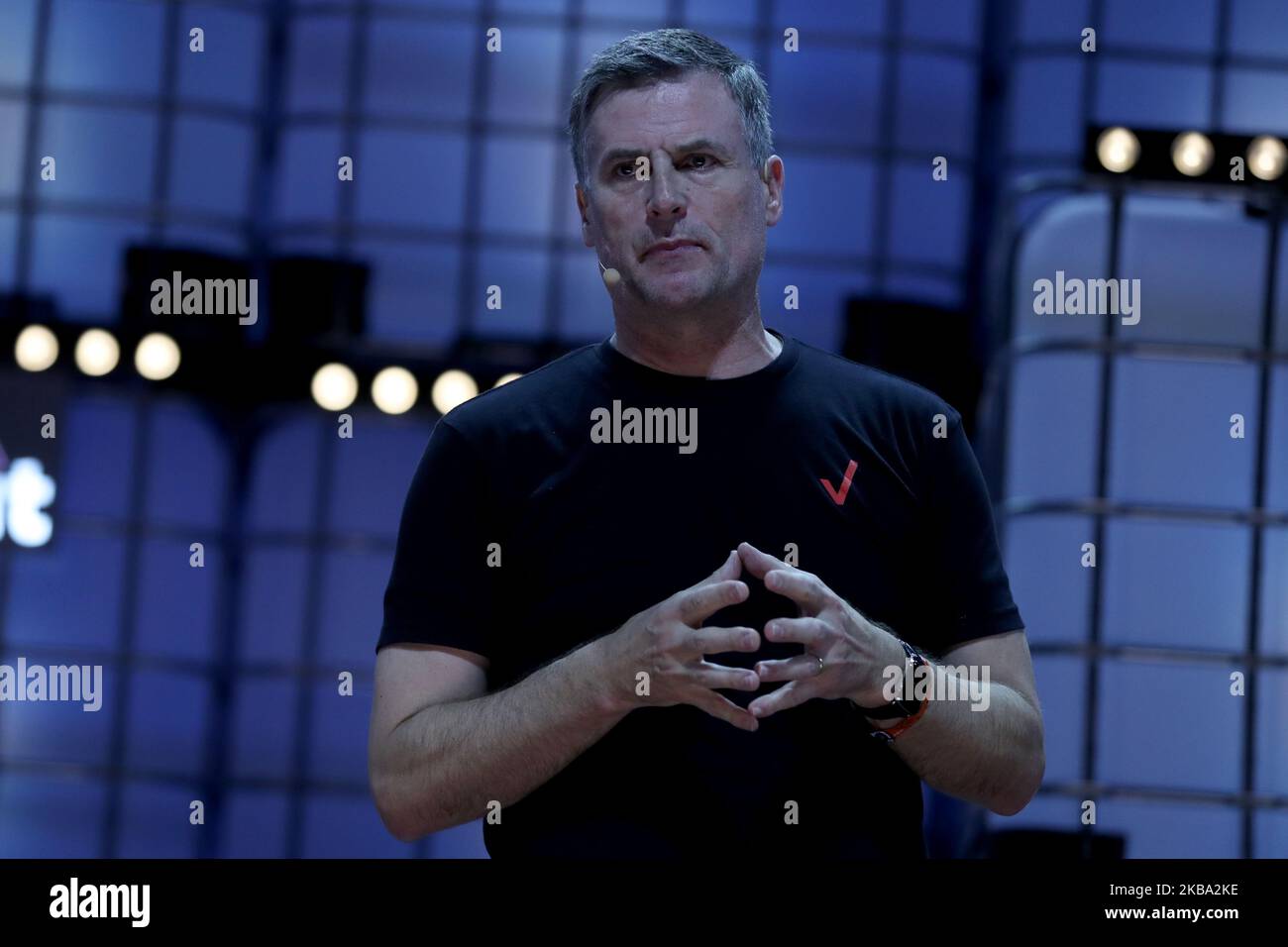 Ronan Dunne, Executive Vice President & Group CEO di Verizon, ha tenuto un discorso durante la conferenza annuale sulla tecnologia del Web Summit che si terrà a Lisbona, in Portogallo, il 5 novembre 2019. (Foto di Pedro FiÃºza/NurPhoto) Foto Stock