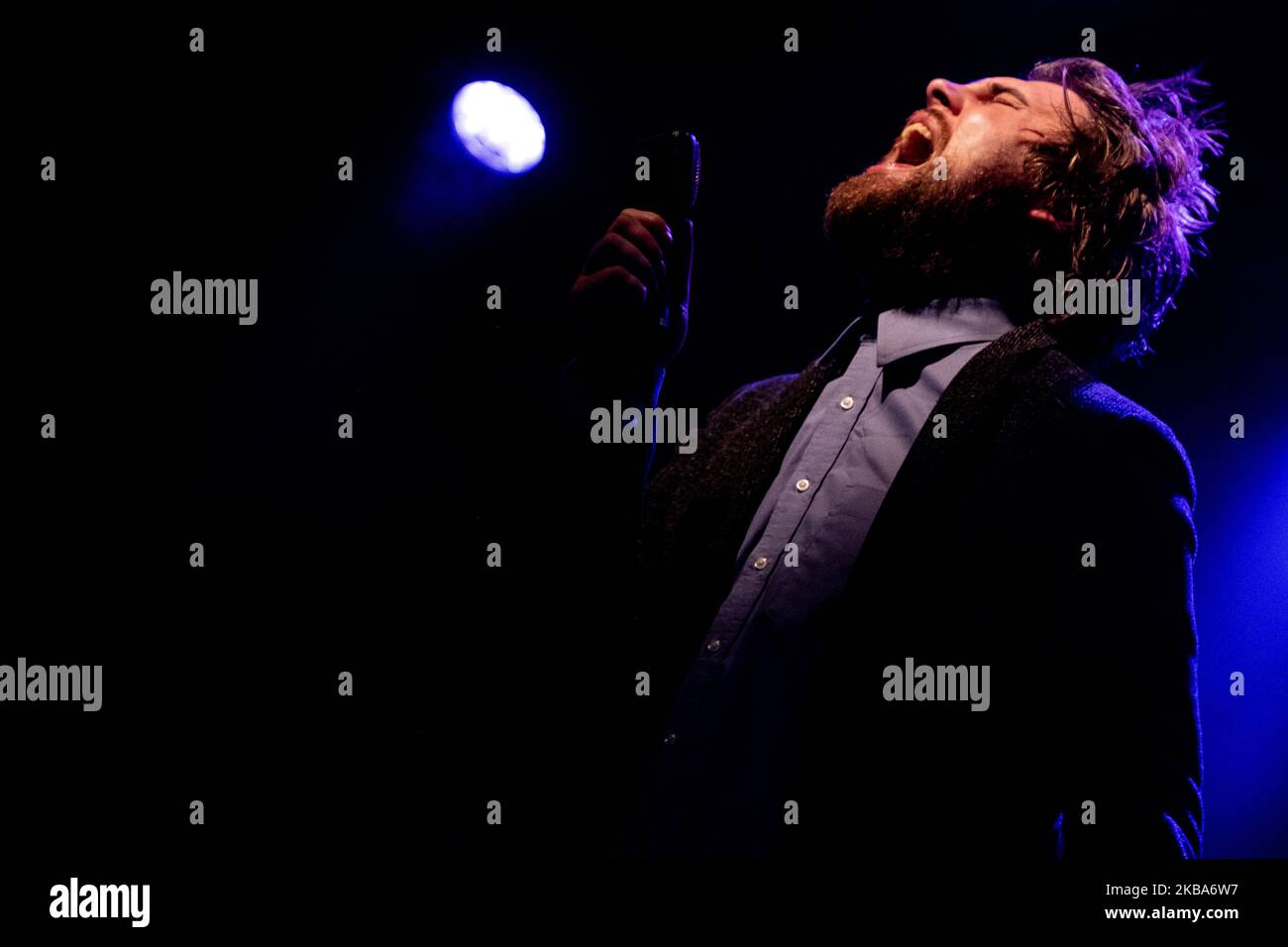 Dara Kiely della rock band irlandese della Dublin Girl Band che suona dal vivo presso la Electric Ballroom, Londra, Regno Unito 5 novembre 2019 (Foto di Robin Pope/NurPhoto) Foto Stock