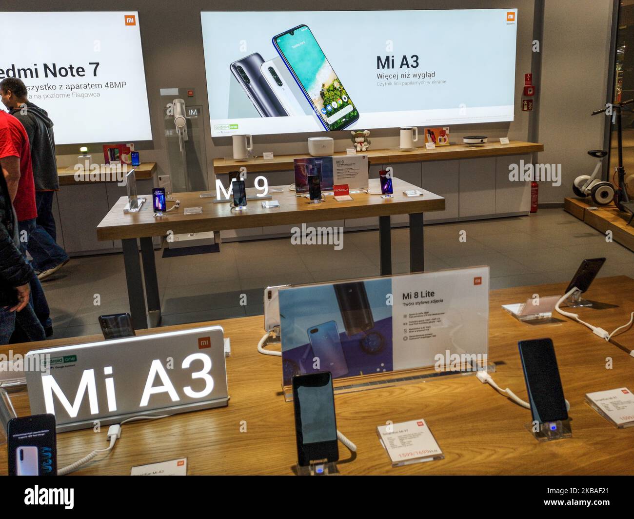 Cinese Xiaomi mi Store interno con mi A3 smartphone offerta è visto in Riviera centro commerciale a Gdynia, Polonia il 9 novembre 2019 (Foto di Michal Fludra/NurPhoto) Foto Stock