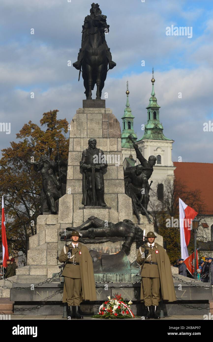 Le celebrazioni ufficiali di Cracovia del 11th novembre - Giornata dell'Indipendenza Polacca e il 101st° anniversario del ripristino della sovranità della Polonia come seconda Repubblica Polacca nel 1918. Il 11 novembre 1918, la Polonia ha riconquistato la sua indipendenza dopo 123 anni di prigionia, durante i quali la Polonia era sotto il dominio di tre paesi che si separavano: Austria, Prussia e Russia. Lunedì 11 novembre 2019 a Cracovia, Polonia. (Foto di Artur Widak/NurPhoto) Foto Stock