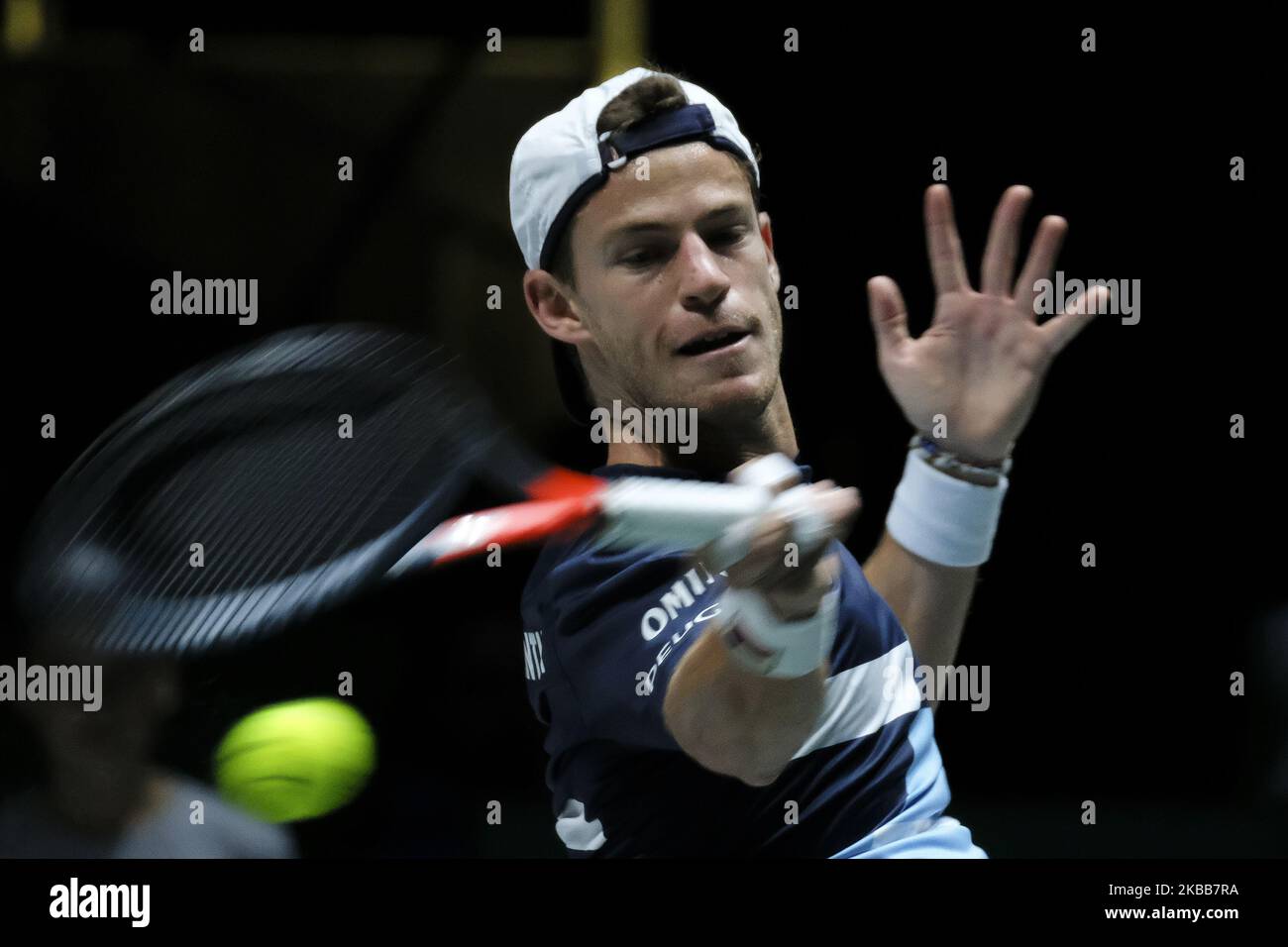 Diego Schwartzman dell'Argentina in azione durante il giorno 2 della Coppa Davis 2019 a la Caja Magica il 19 novembre 2019 a Madrid, Spagna (Foto di Oscar Gonzalez/NurPhoto) Foto Stock