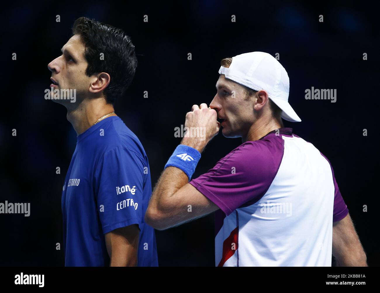 L-R Lukasz Kubot (POL) e Marcelo Melo (BRA) in azione durante il doppio incontro semifinale Pierre-Hughes Herbert e Nicolas Mahut (fra) Contro Lukasz Kubot (POL) e Marcelo Melo (BRA) International Tennis - Nitto ATP World Tour Finals Day 3 - Martedì 16th novembre 2019 - O2 Arena - Londra (Photo by Action Foto Sport/NurPhoto) Foto Stock