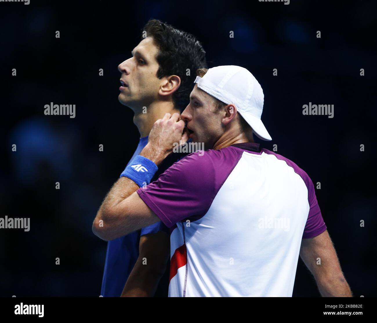 L-R Lukasz Kubot (POL) e Marcelo Melo (BRA) in azione durante il doppio incontro semifinale Pierre-Hughes Herbert e Nicolas Mahut (fra) Contro Lukasz Kubot (POL) e Marcelo Melo (BRA) International Tennis - Nitto ATP World Tour Finals Day 3 - Martedì 16th novembre 2019 - O2 Arena - Londra (Photo by Action Foto Sport/NurPhoto) Foto Stock