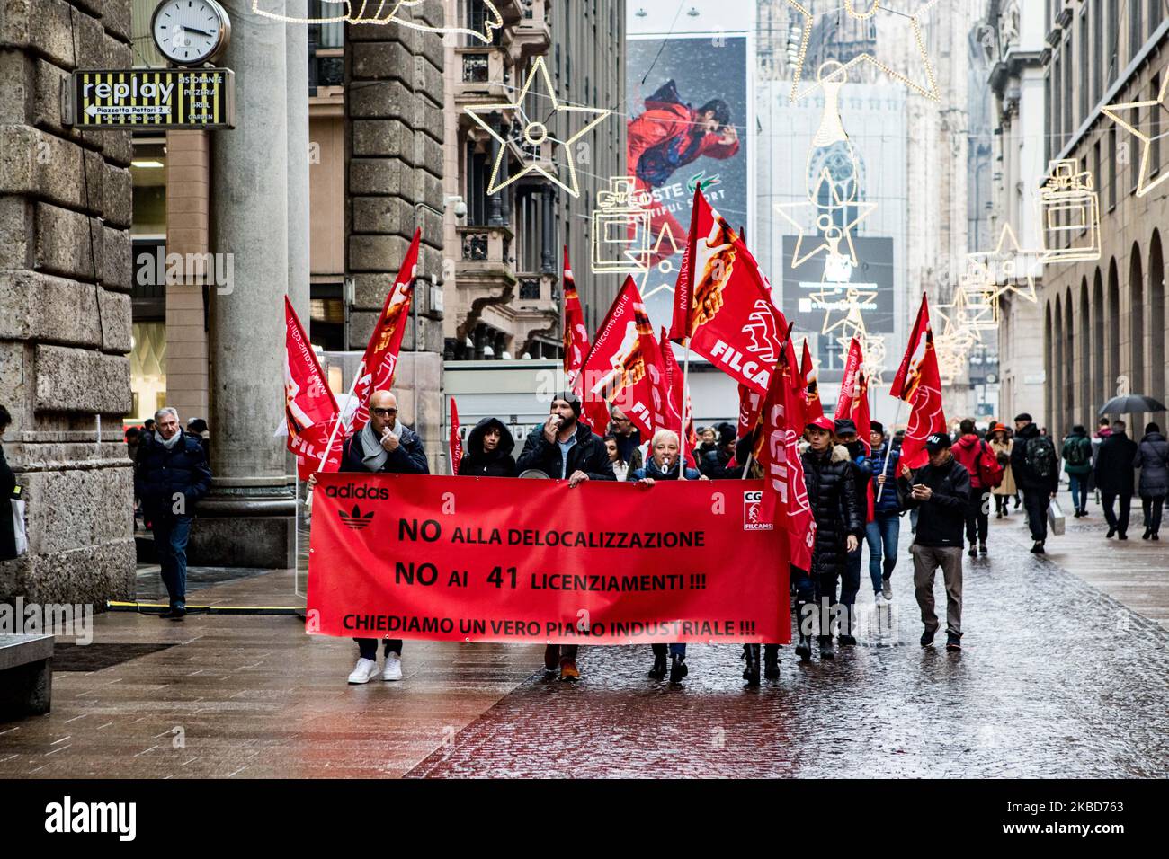 Adidas protesta milano immagini e fotografie stock ad alta risoluzione -  Alamy