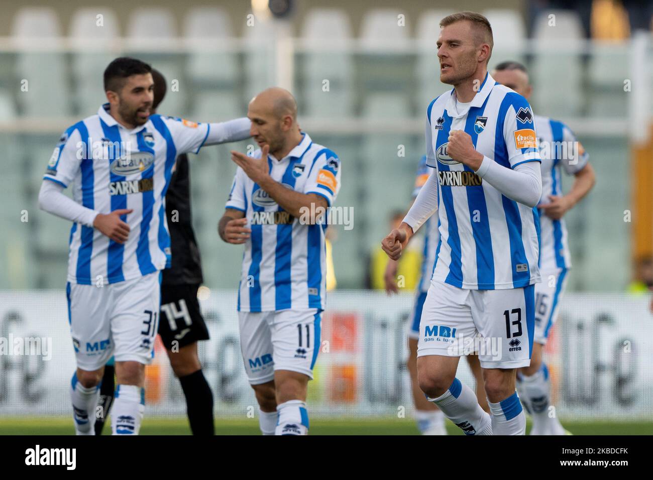 Matteo Ciofani di Pescara Calcio 1936 festeggia dopo aver segnato un gol durante la partita italiana della Serie B 2019/2020 tra Pescara Calcio 1936 e Trapani Calcio 1905 allo Stadio Adriatico Giovanni Cornacchia il 22 dicembre 2019 a Pescara, Italia. (Foto di Danilo di Giovanni/NurPhoto) Foto Stock