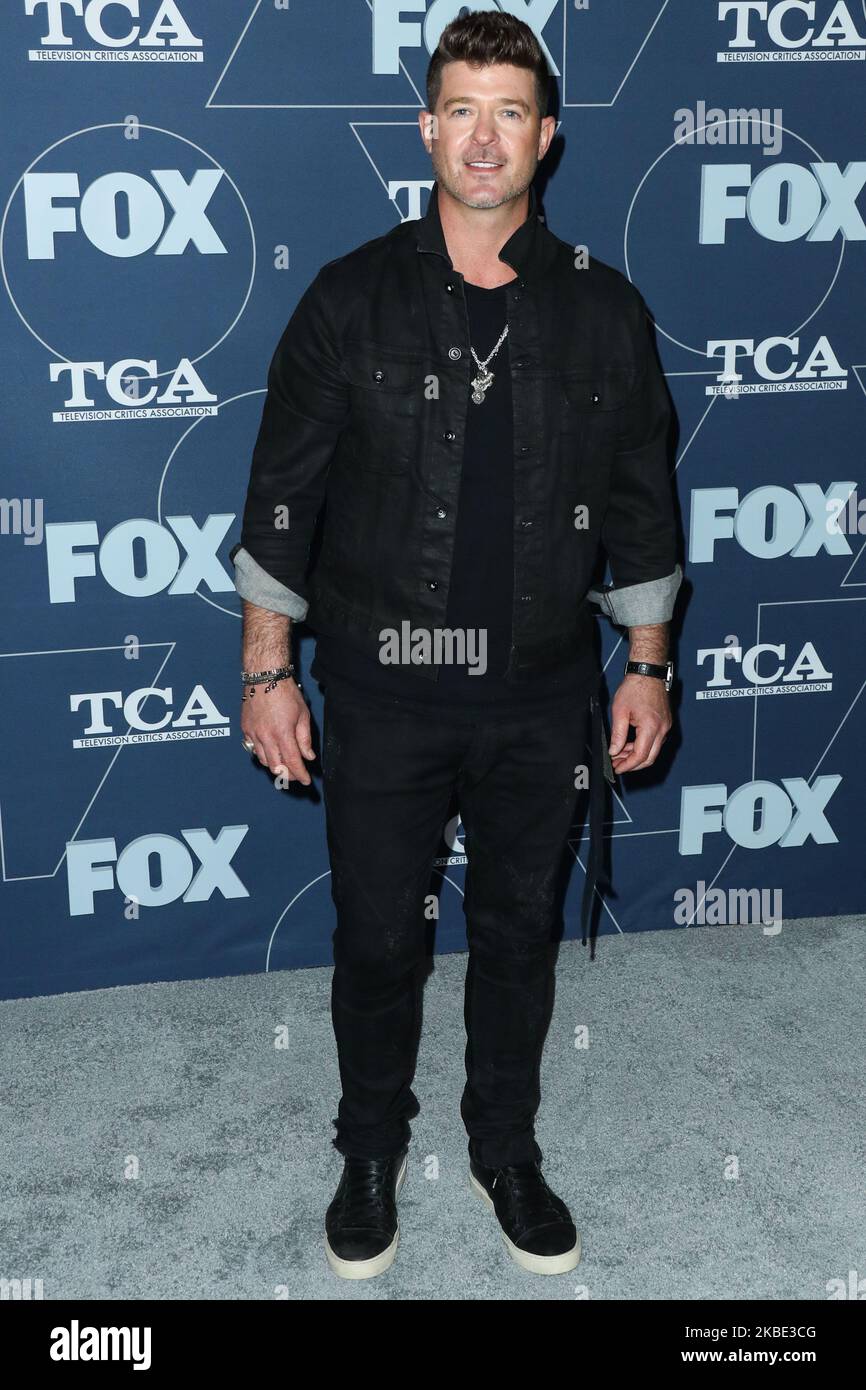 PASADENA, LOS ANGELES, CALIFORNIA, USA - 07 GENNAIO: Il cantante Robin Thicke arriva al FOX Winter TCA 2020 All-Star Party che si tiene al Langham Huntington Hotel il 7 gennaio 2020 a Pasadena, Los Angeles, California, Stati Uniti. (Foto di Xavier Collin/Image Press Agency/NurPhoto) Foto Stock