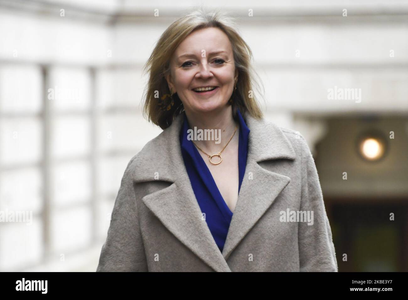 International Trade Secretary Liz Truss arrives at 10 Downing Street, London on January 8, 2020. (Photo by Alberto Pezzali/NurPhoto) Foto Stock