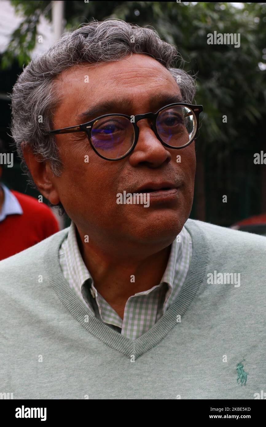 Membro del BJP del Parlamento (MP) il Sig. Swapan Dasgupta dopo le conferenze stampa dal Club stampa di Kolkata il 09,2019 gennaio a Kolkata, India. Per sei ore il Mercoledì, gli studenti di Viswa Bharati a Shantiniketan del Bengala Occidentale hanno tenuto il BJP Rajya Sabha MP Swapan Dasgupta rinchiuso all'interno di un edificio dove aveva tenuto una conferenza intitolata ''CAA 2019: Comprensione e interpretazioni''. Gli studenti protestavano contro la decisione del vice cancelliere di invitare alla conferenza solo un portavoce del BJP e non oratori con punti di vista diversi. Un'altra spina nella carne per gli studenti era che la lezione era Foto Stock