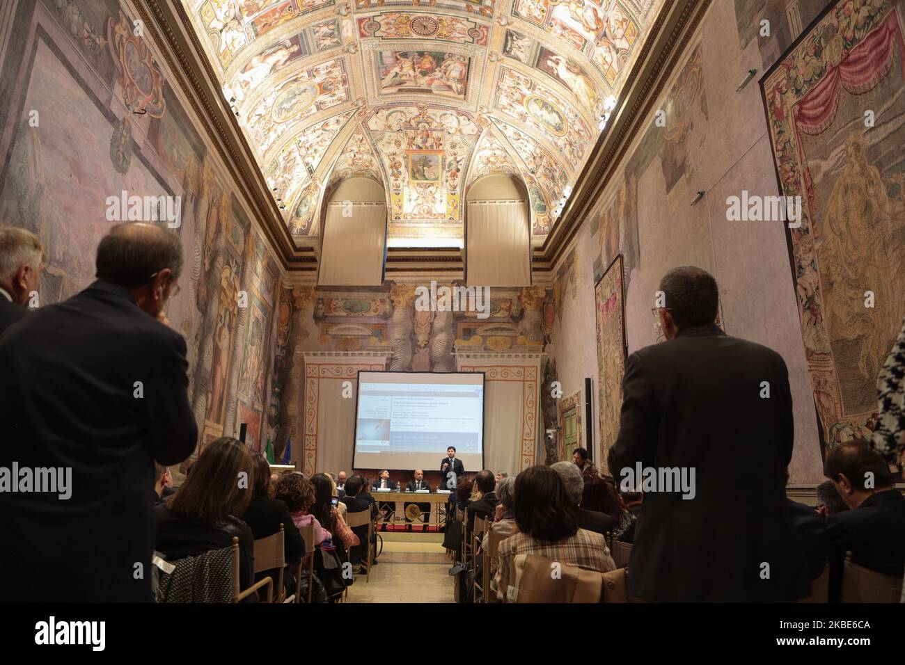 Visione generale del Ministro della Sanità Roberto speranza durante la presentazione del libro di Andrea urbani alla Sala Zuccari di Palazzo Giustiniani a Roma, il 10 gennaio 2020. (Foto di Andrea Pirri/NurPhoto) Foto Stock